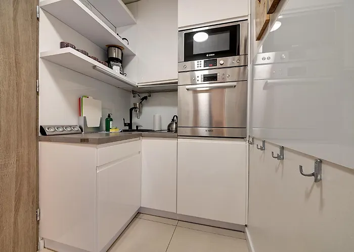 Rentplanet - Osiedle Huty שצ'קלארסקה פוראובה